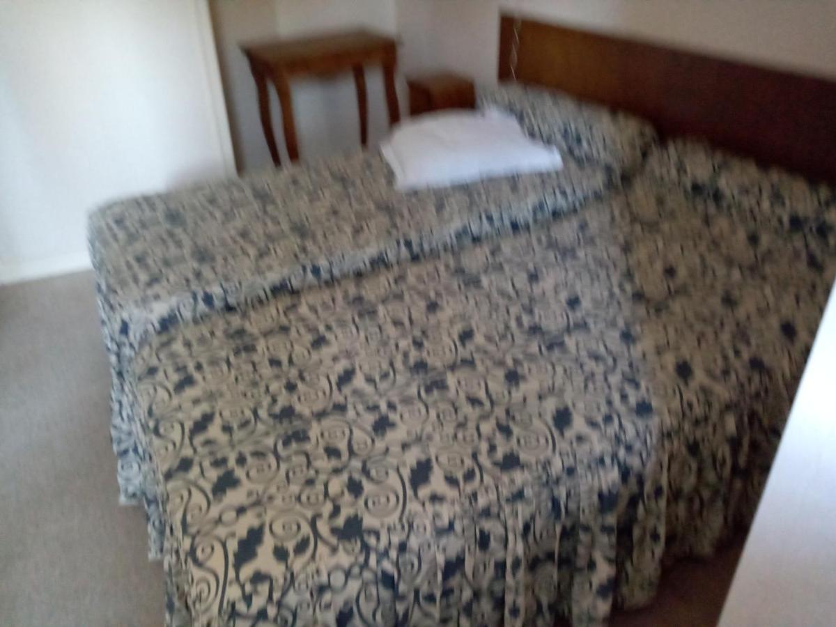 Chambres D'Hotes Des Voyageurs Magnac-Bourg ภายนอก รูปภาพ